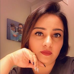 Meet your Posher, Divya